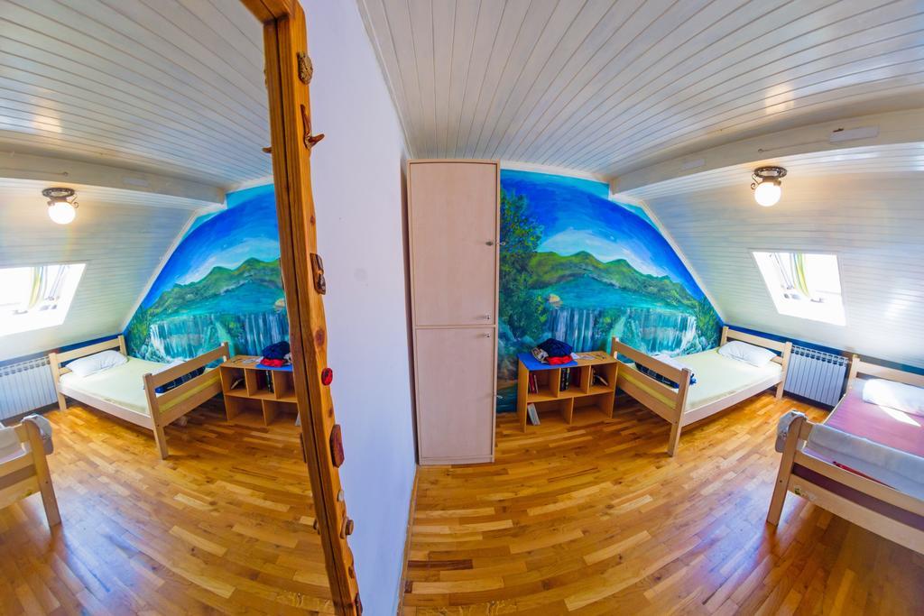 Hostel Mali Mrak Záhřeb Exteriér fotografie